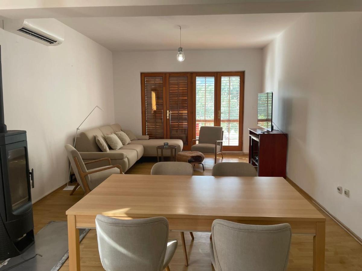 Six Bedroom Holiday Home Matea Ploce  Exterior photo