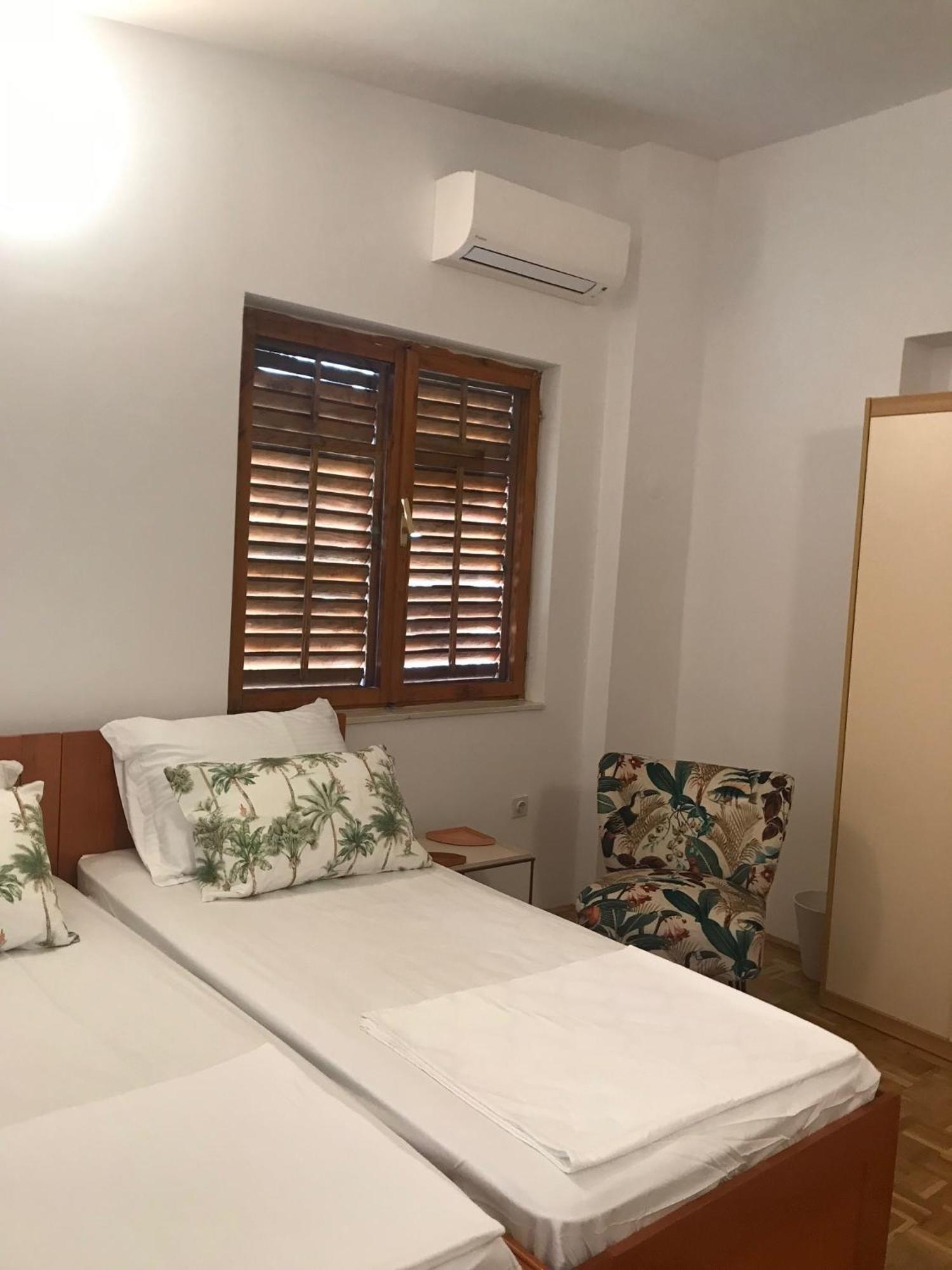 Six Bedroom Holiday Home Matea Ploce  Exterior photo